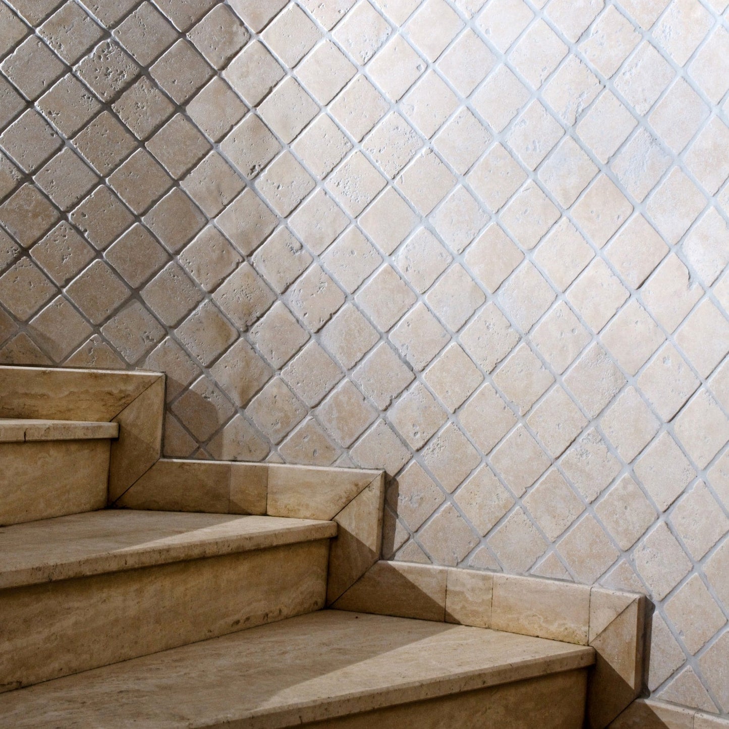 Chiaro Tumbled 2x2 Travertine Mosaic