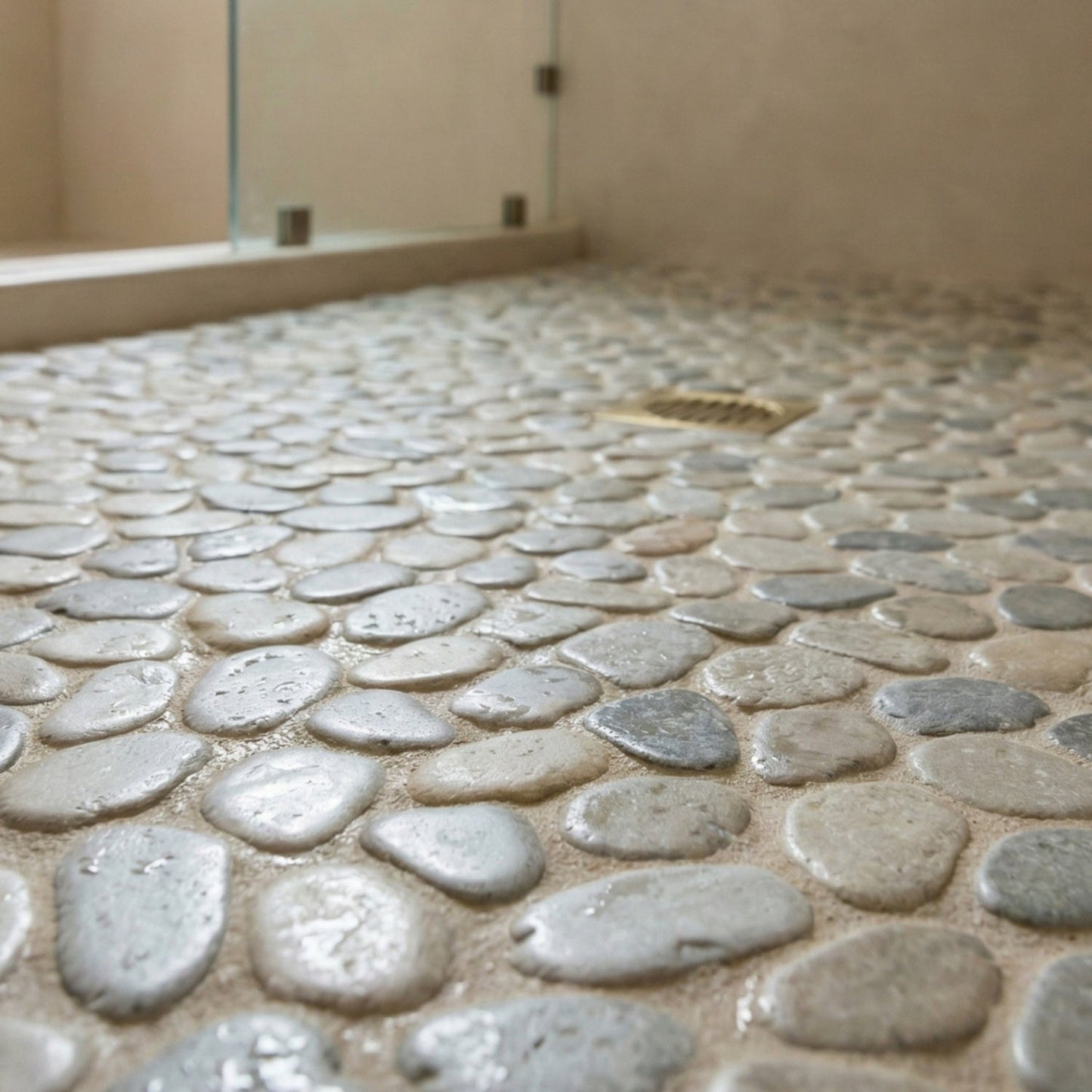 Silver Sky Tumbled Pebble Mosaic