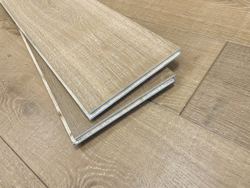 Copacobana Wirebrushed Engineered Hardwood 7.5x0.63 inch Ubud TRPEH-CEOU product edge view