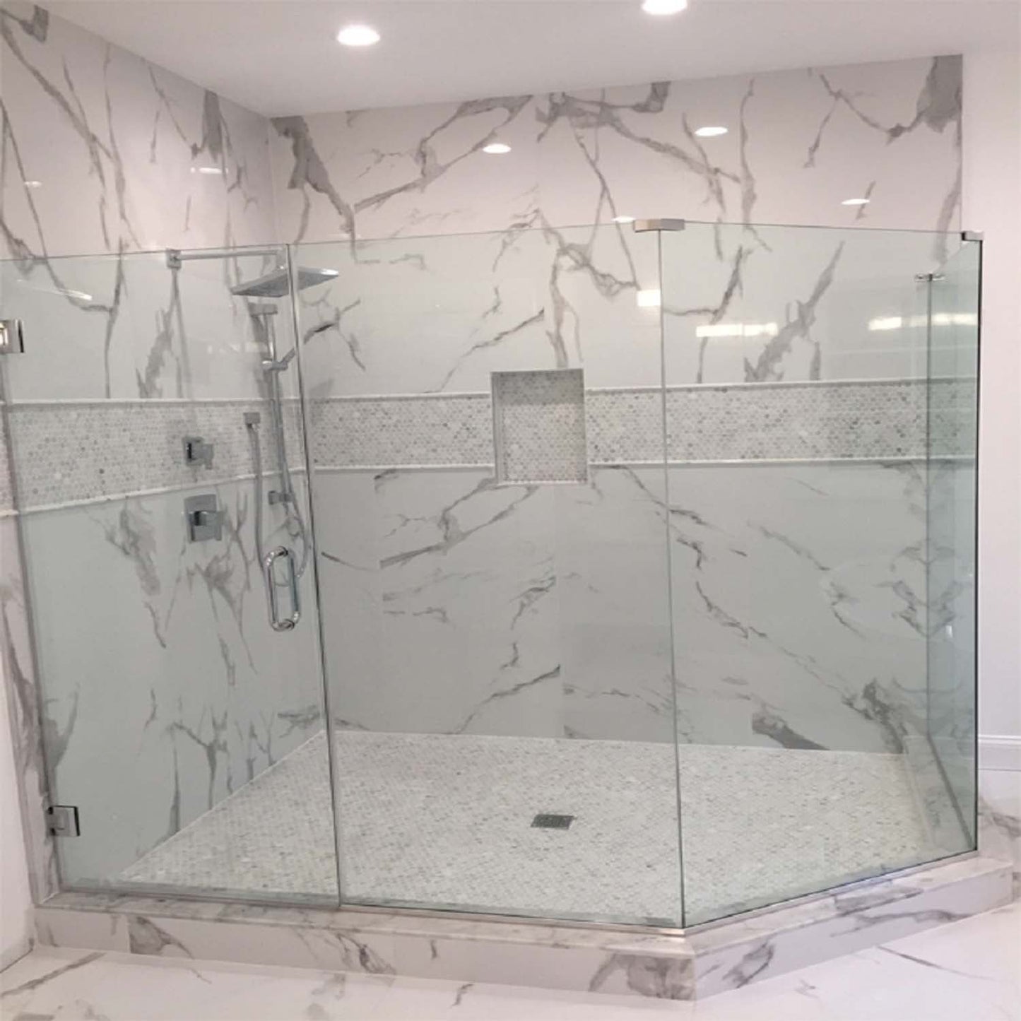 White 11x12 Polished Penny Round Bianco Carrara Marble Mosaic Tile (5 pack, 4.82 sq ft/case)