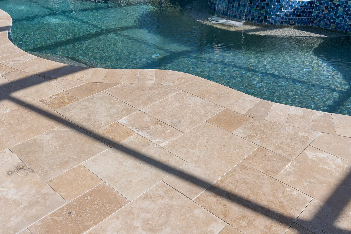 Denizli Beige Filled &amp; Tumbled Pavers (3 cm Thick)