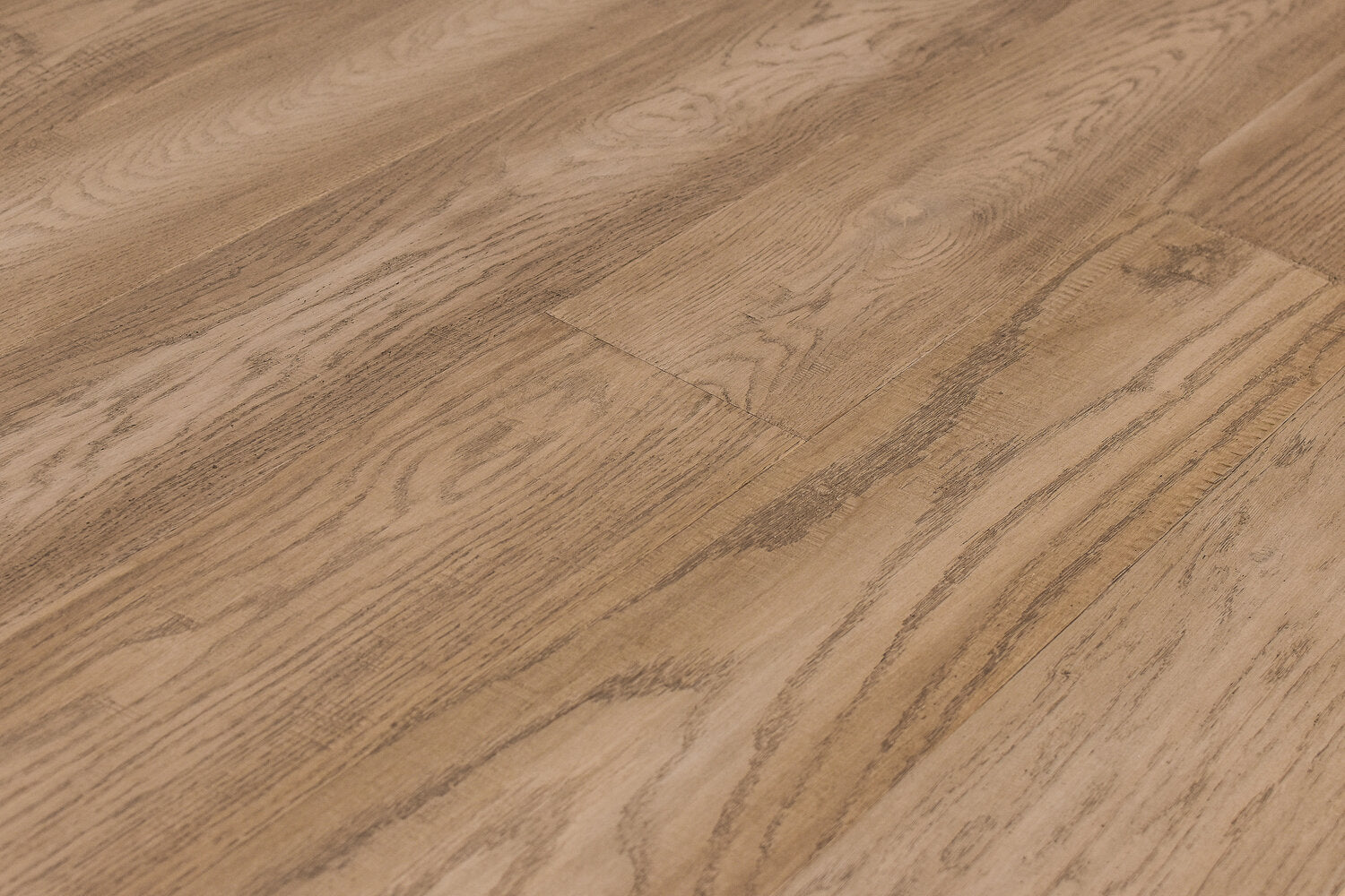 Elysian Wirebrushed Engineered Hardwood 7.5x0.5 inch Mojave Fog TRPEH-EEOMF product angle shot