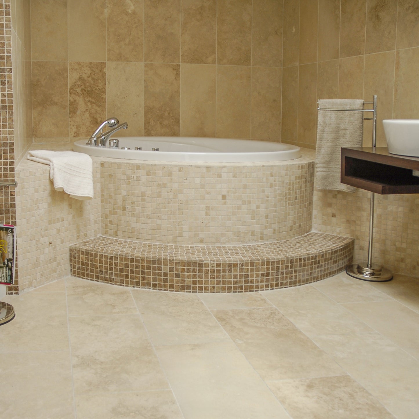 Chiaro Honed Filled 1x1 Travertine Mosaic