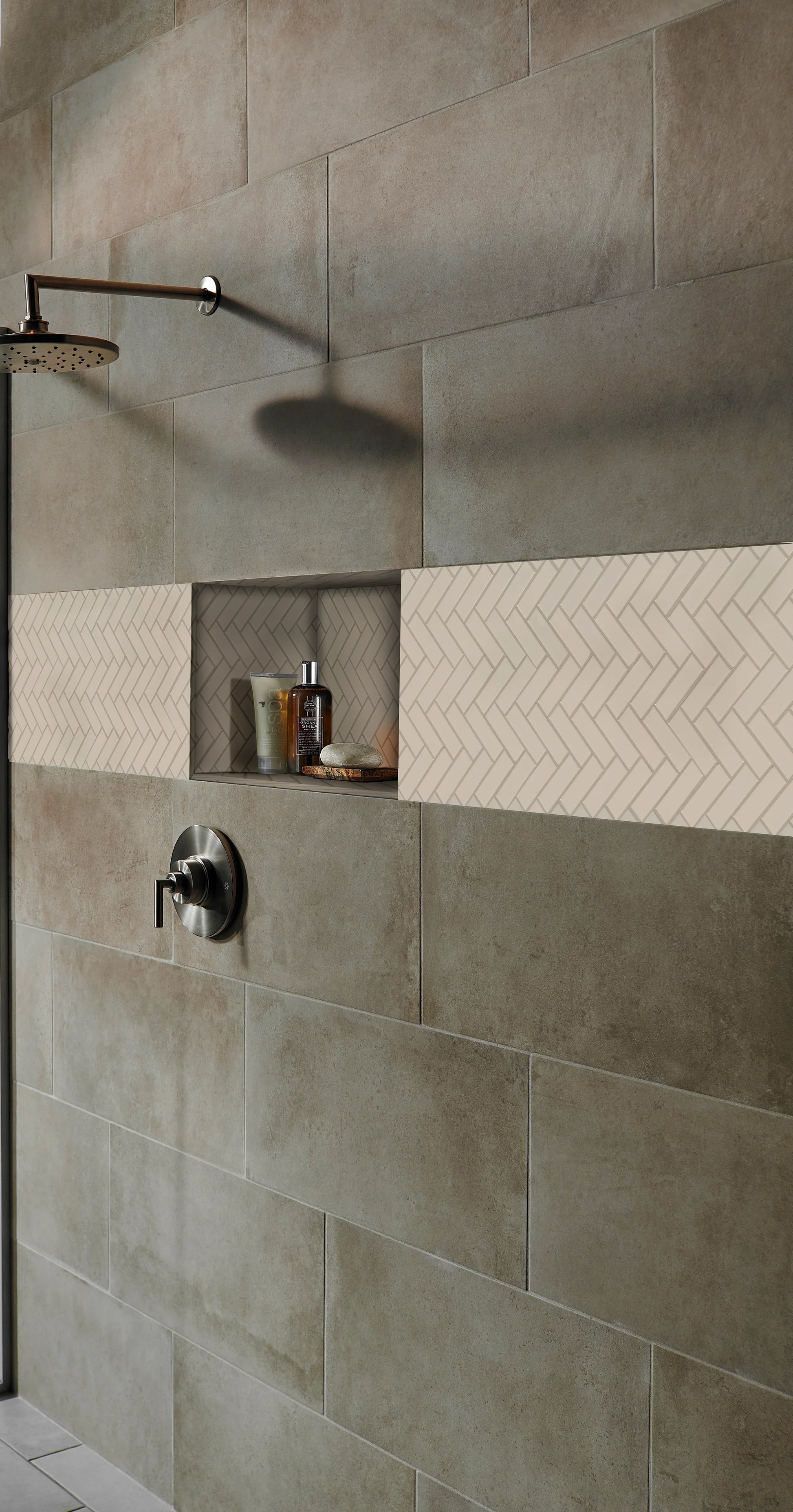 MSI-Almond-glossy-herringbone-11.45-x12.63-porcelain-mosaic-SMOT-PT-RETALM-HB-roomscene-2.