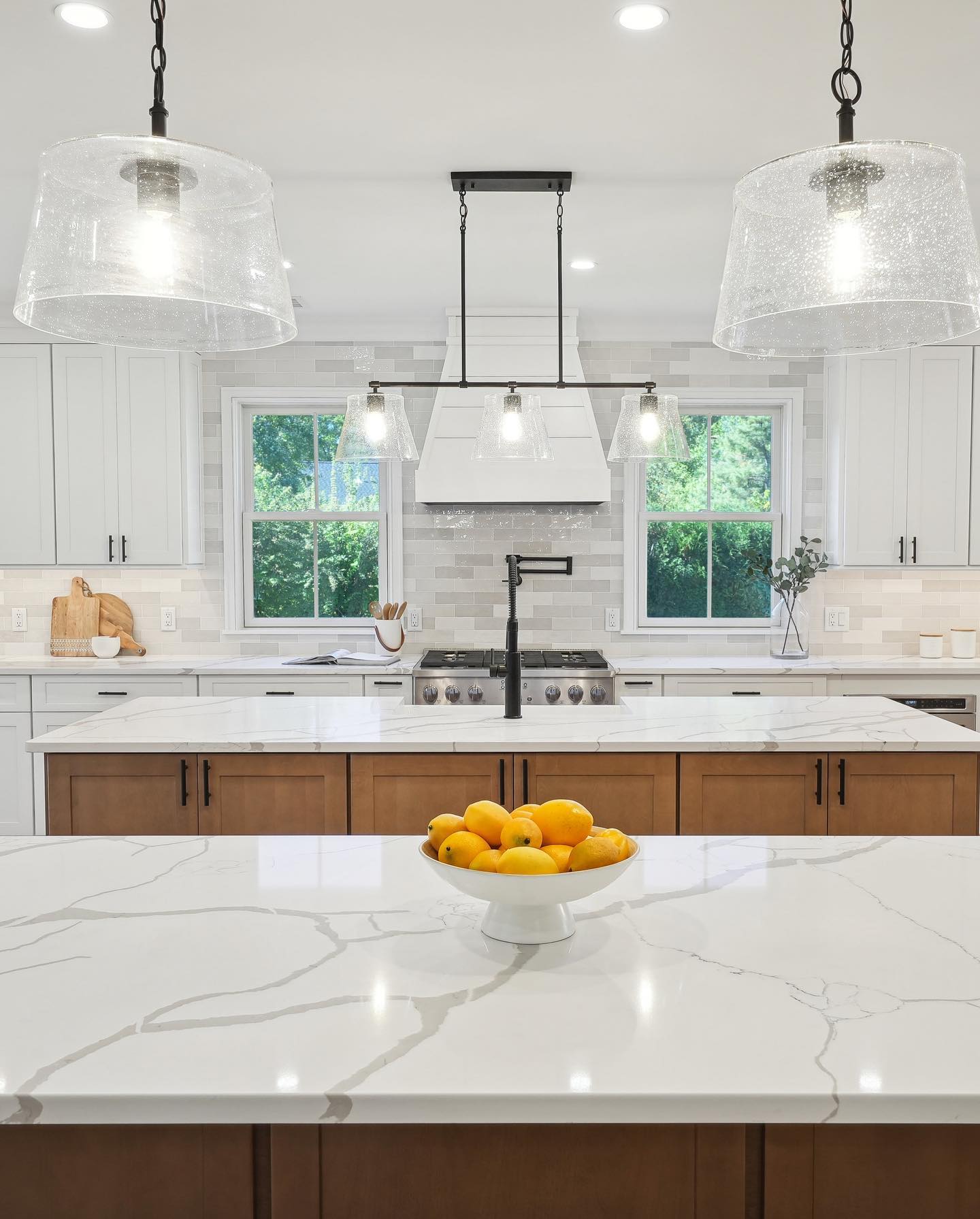MSI Calacatta Laza® Premium Quartz Prefabricated Countertop - Island