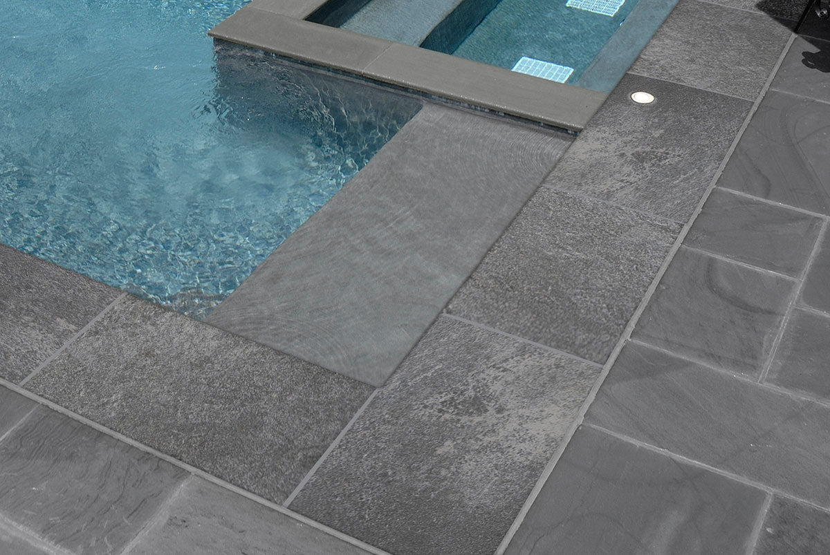 MSI-Quarzo-Gray-13x24-Porcelain-Pool-Coping-Arterra-Collection-LCOPNQUAGRA1324-pool-view-2