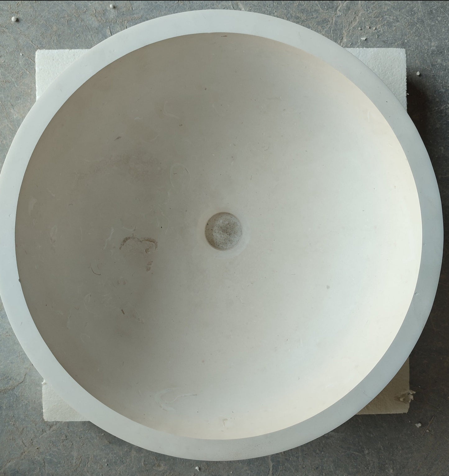 Natural Stone Round Classic Limestone Vessel Sink (D)17" (H)8"