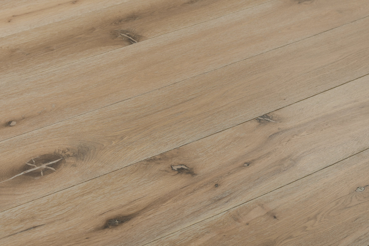 Old Town Wirebrushed Engineered Hardwood 7.5x0.63 inch Bahenol TRPEH-OTEOB product angle shot