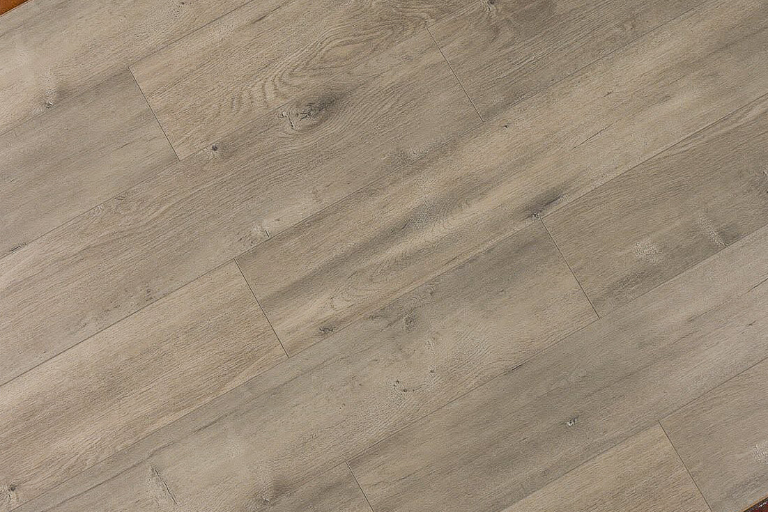 Papillon Smooth 6.7"x48" Laminate Flooring 12mm - Maxi Centenary