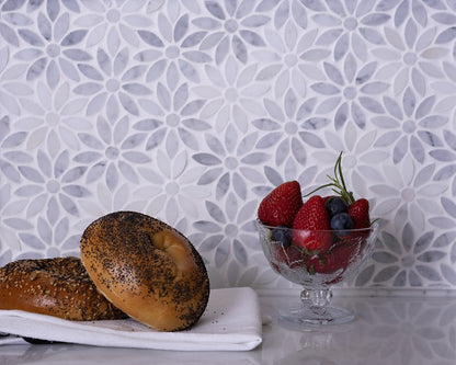Carrara Grey Eastern White 11x12 Polished Multi-shaped Marble Mosaic Tile (5 pack, 4.46 sq ft/case)