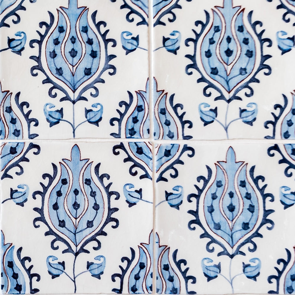 Tulips Crackled Ceramic Tile