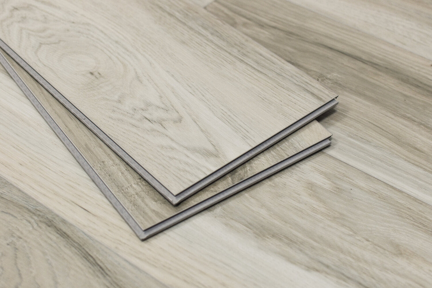 Venustas SPC EIR 7"x60" Vinyl Flooring 7mm - Reinforced Gray