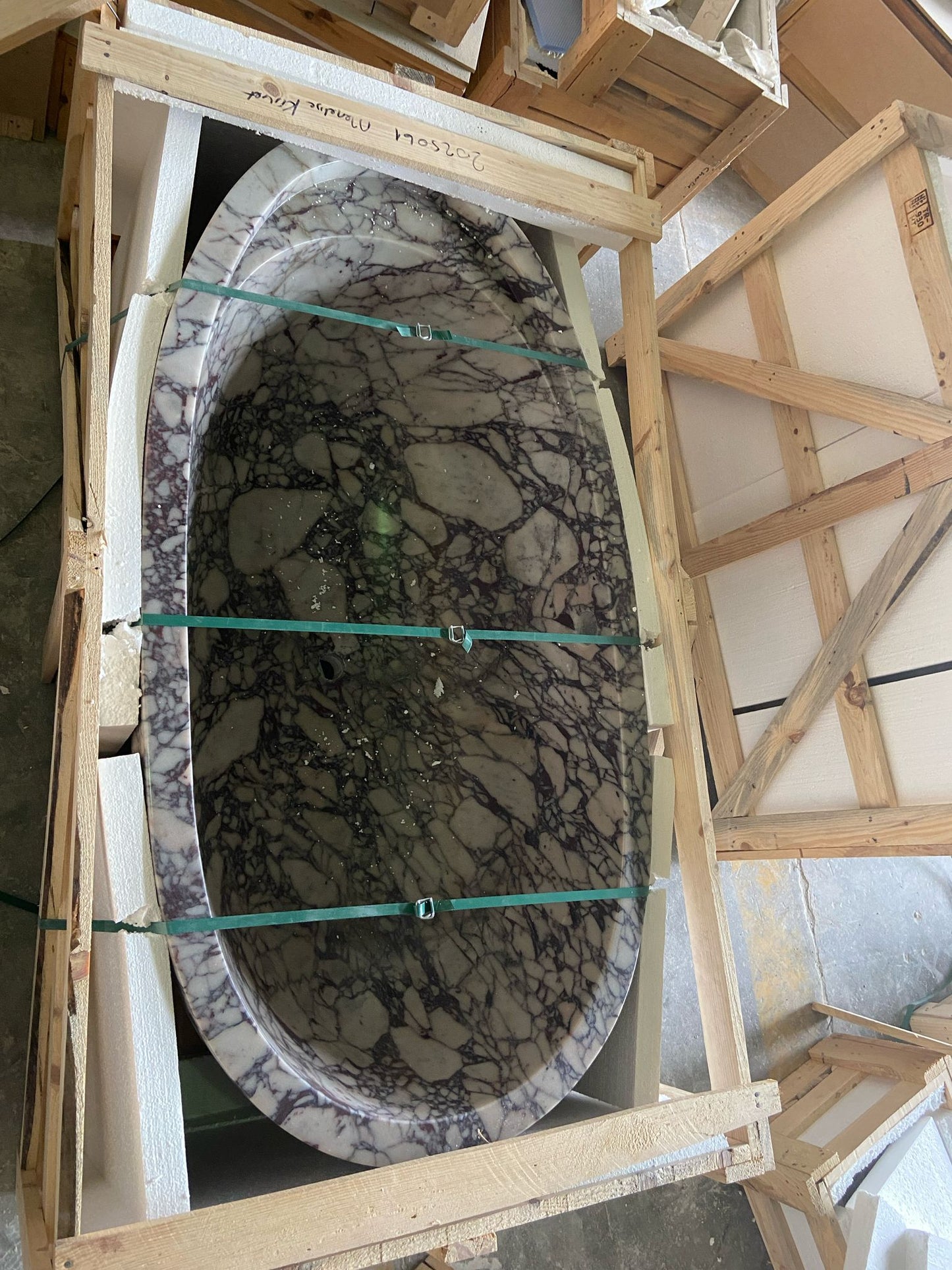 Calacatta Viola Bathtub Hand-carved from Solid Marble Block (W)32" (L)60" (H)20"