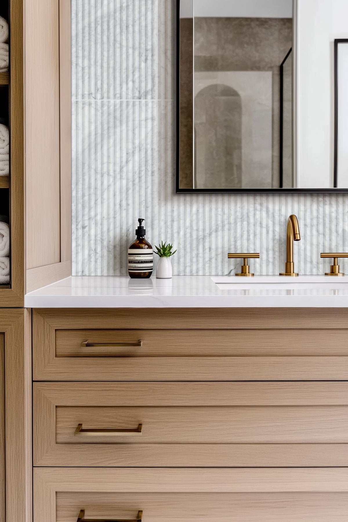 MSI Carrara White Milano Ribbo 12x24 Honed