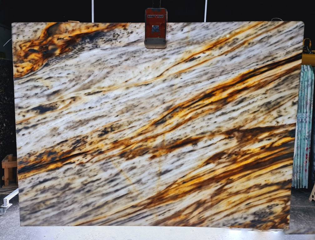 Dolce Vita Bookmatching Polished Marble Slab