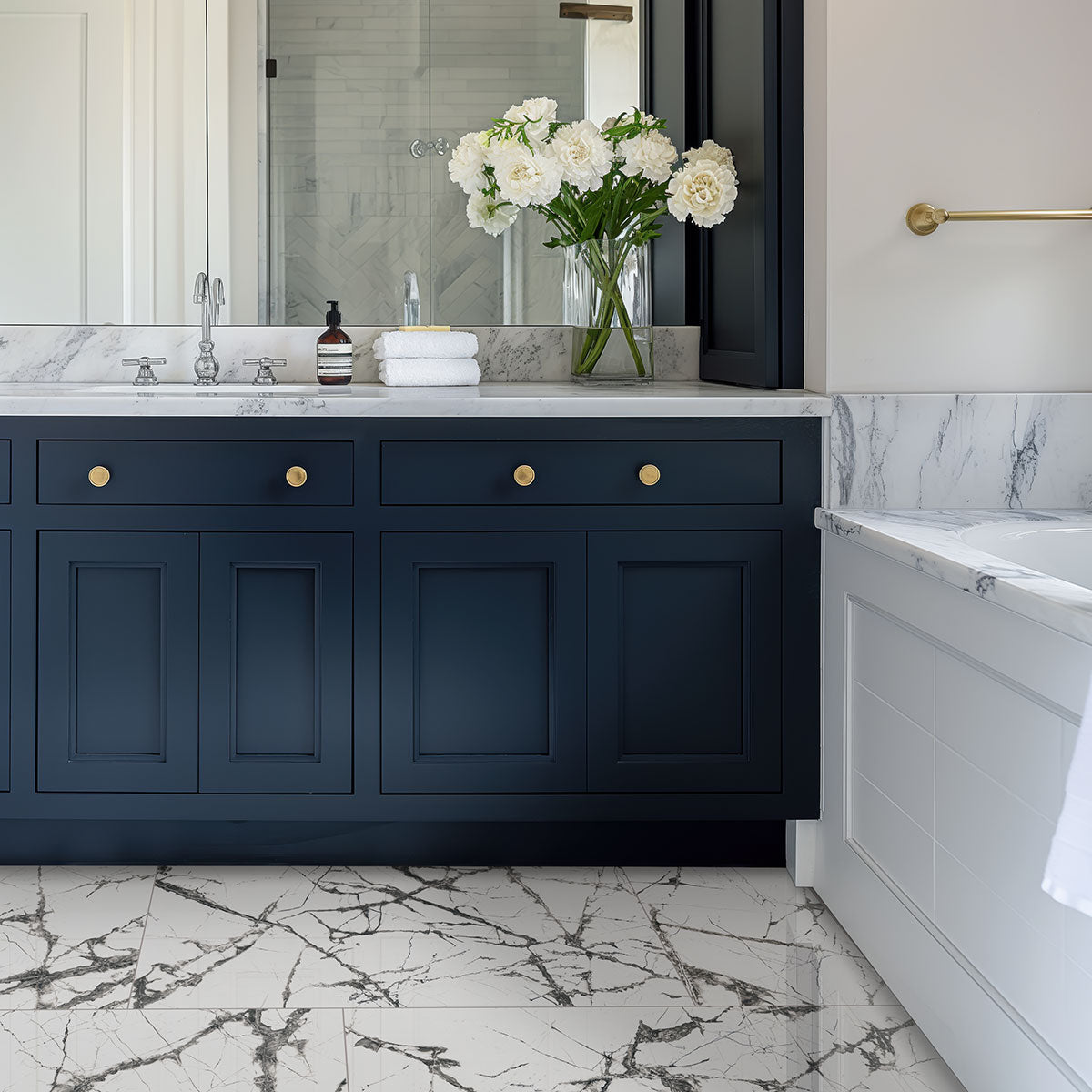 MSI Lux Iceberg 24x48 Tile