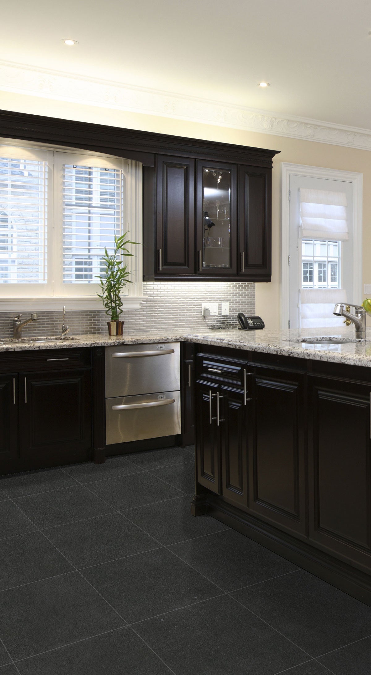 MSI Graphite Porcelain Tile
