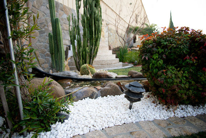 MSI Himalaya White Pebbles