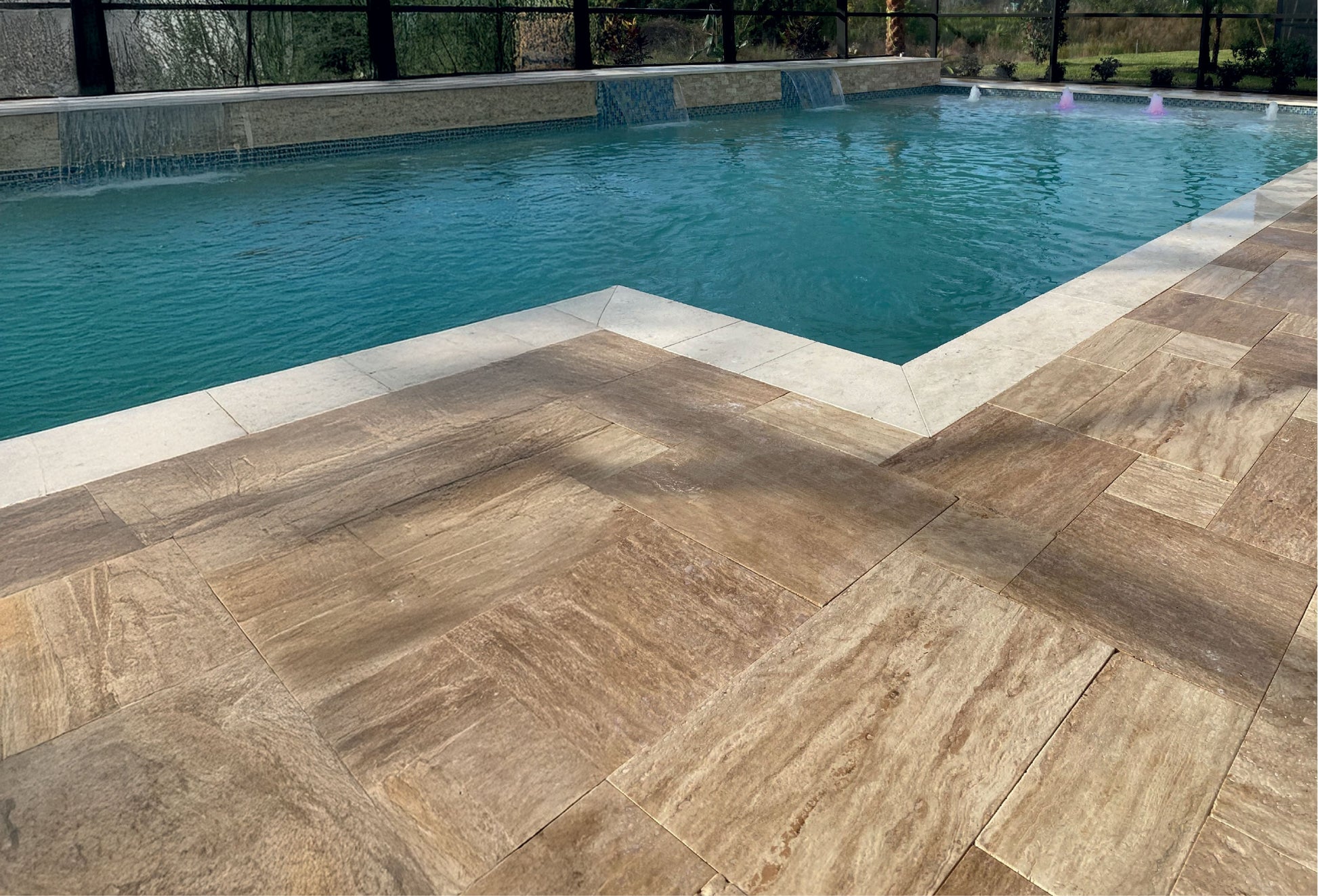 Patara Travertine Vein-cut Pattern Set Floor and Wall Tile