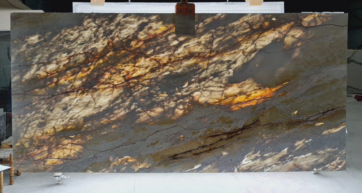 Perla Gold Bookmatching Polished Marble Slab